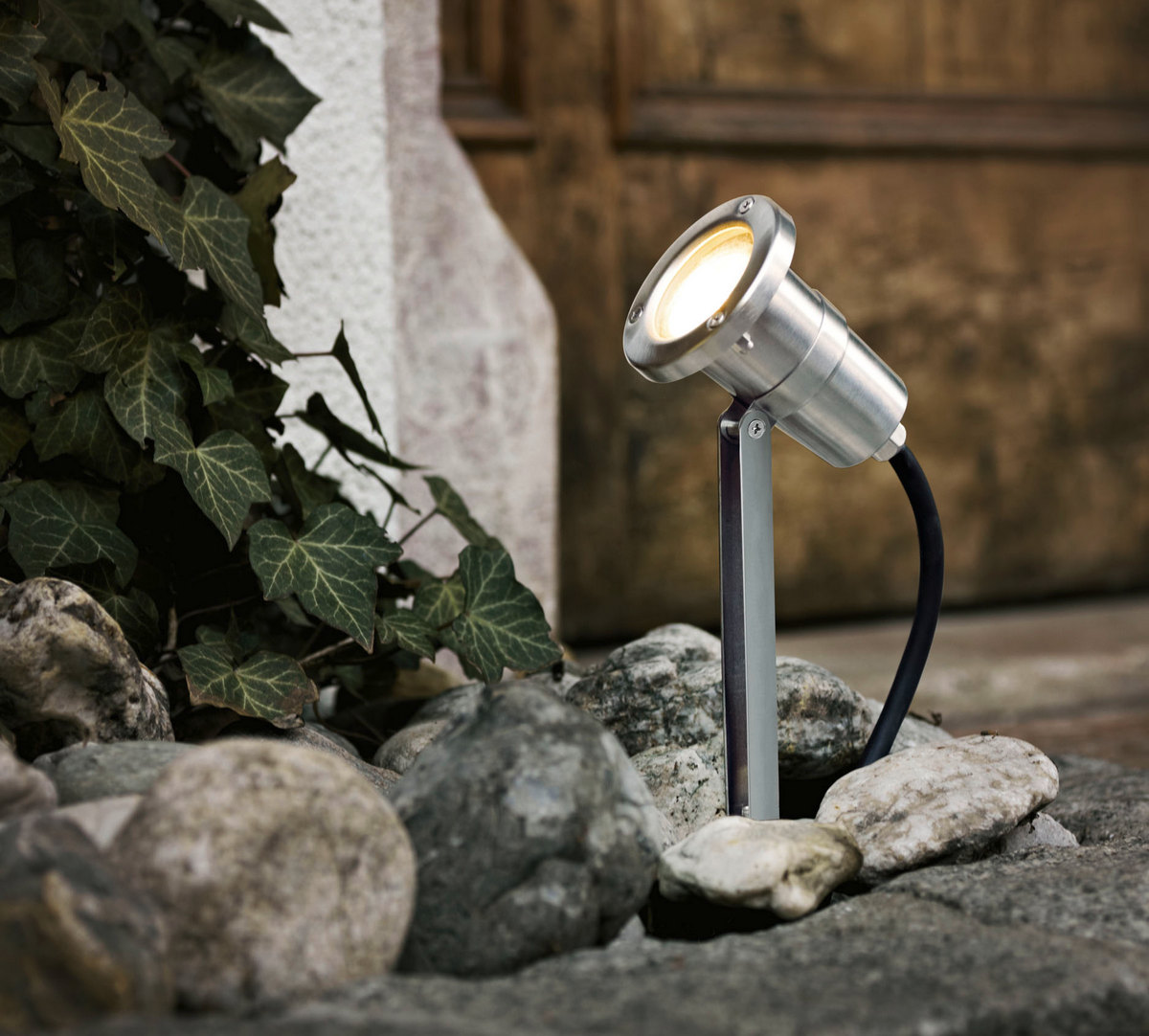 94111 EGLO NEMA LED kültéri leszúrható lámpa
